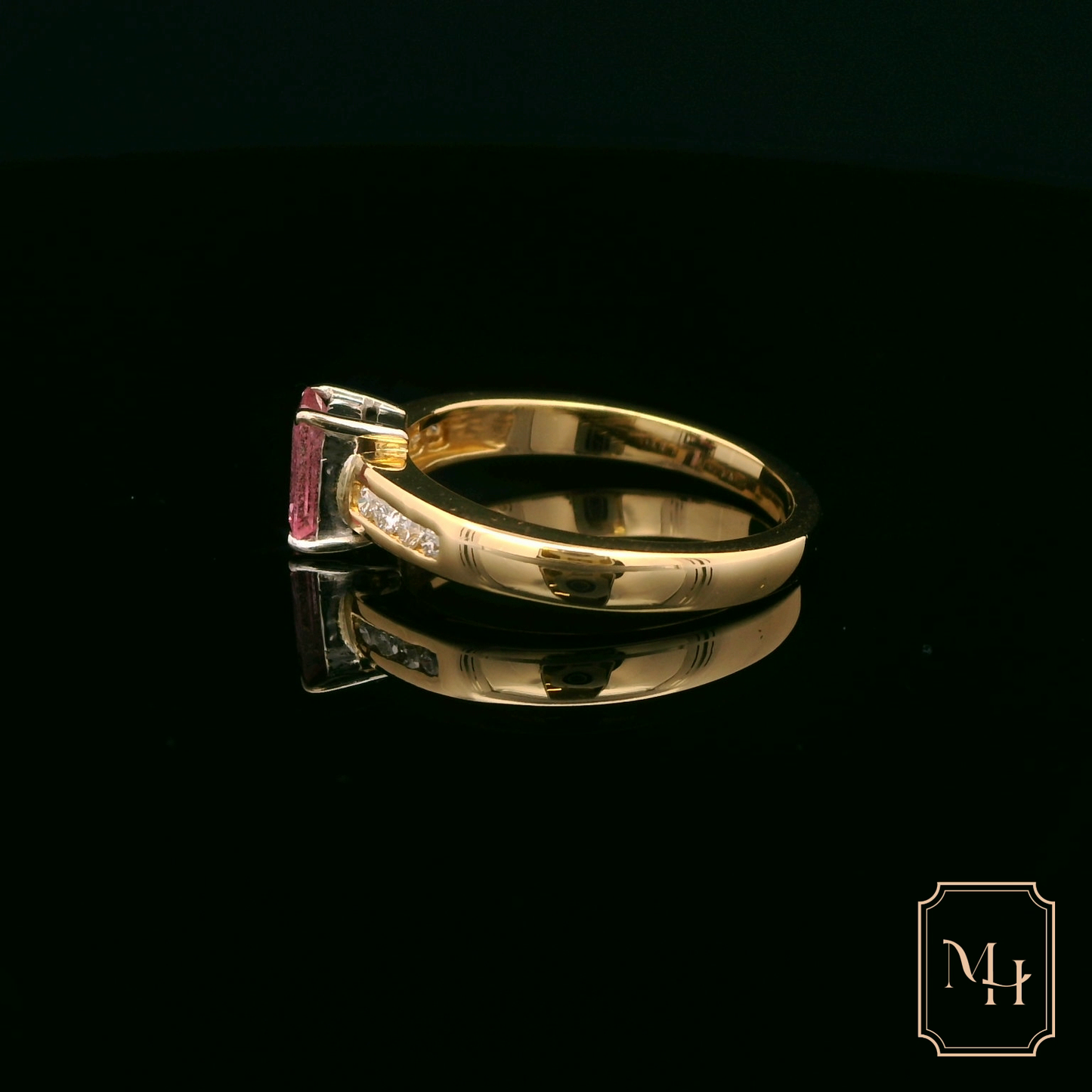 Pink Sapphire Solitare Ring with Diamond Set Shoulders