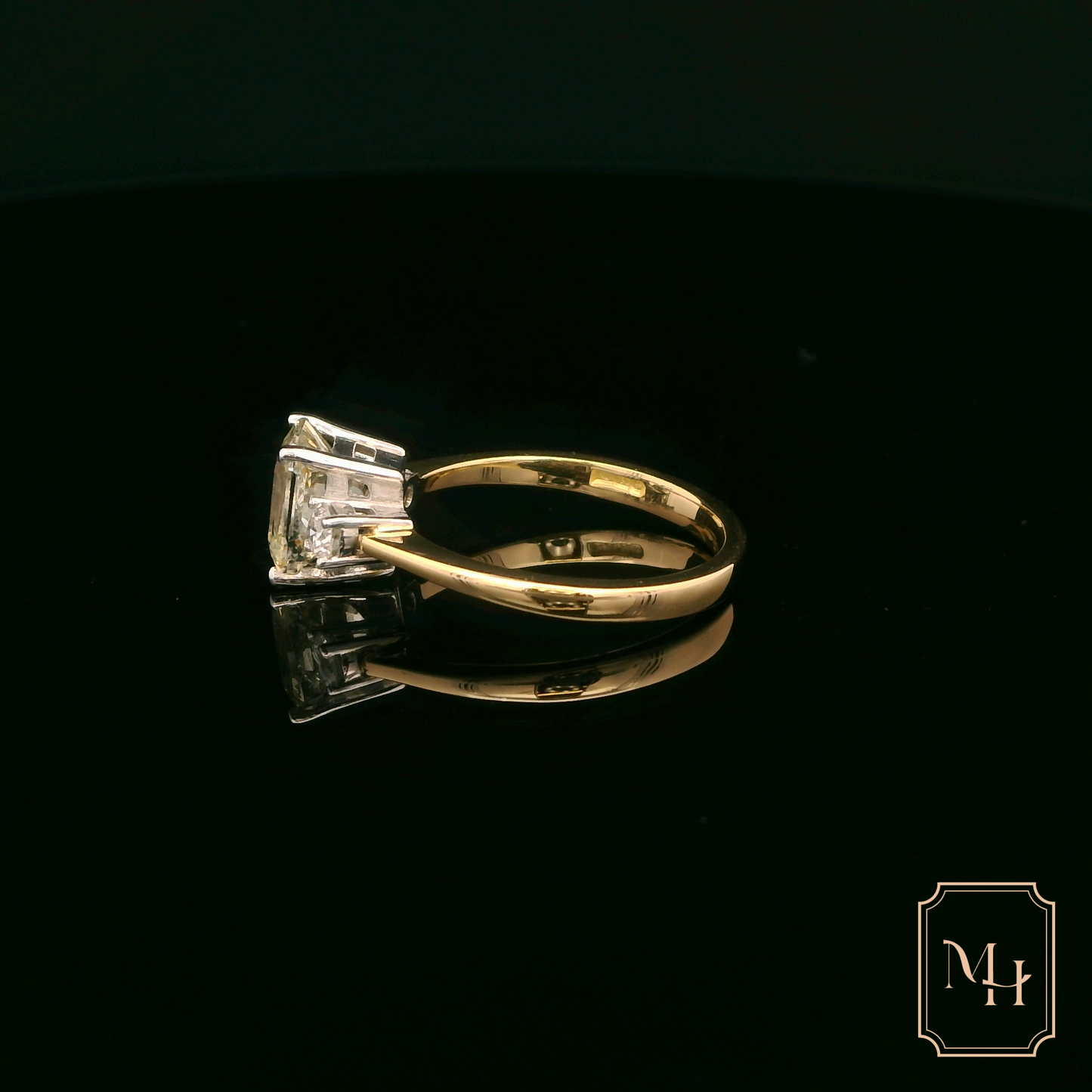 Yellow Sapphire & Diamond Ring