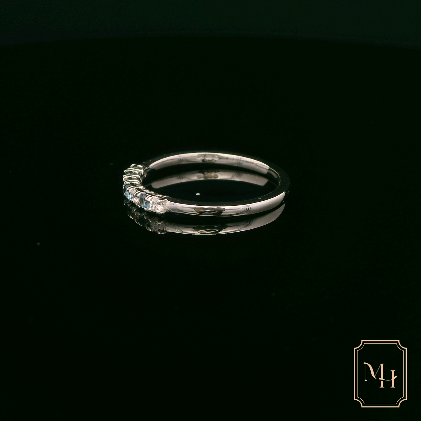 Aquamarine & Diamond White Gold Ring