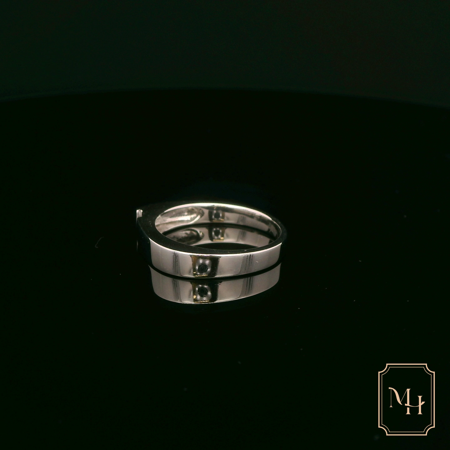 Baguette-Set Diamond Ring