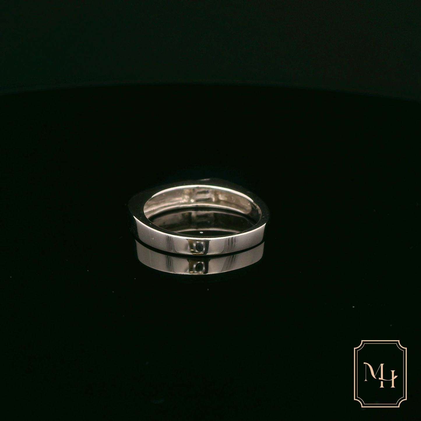Baguette-Set Diamond Ring