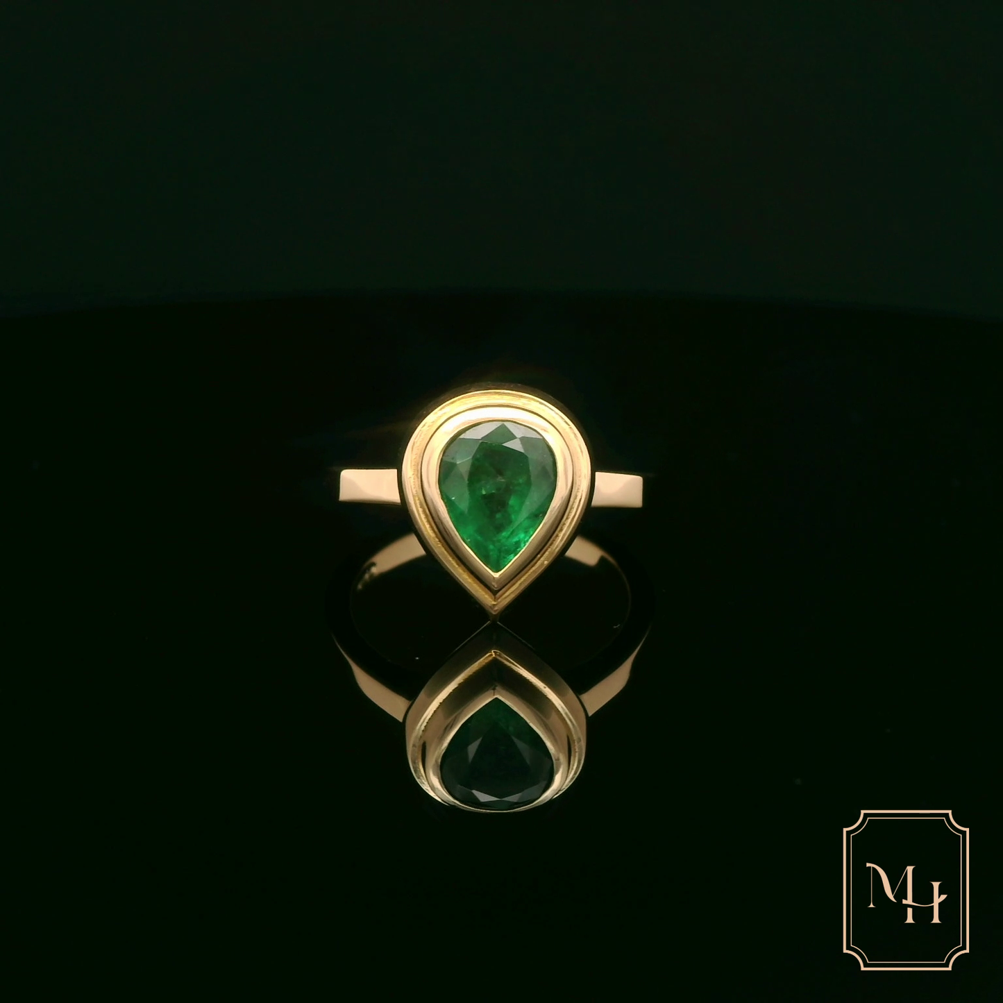Emerald Pear-Shaped Ring