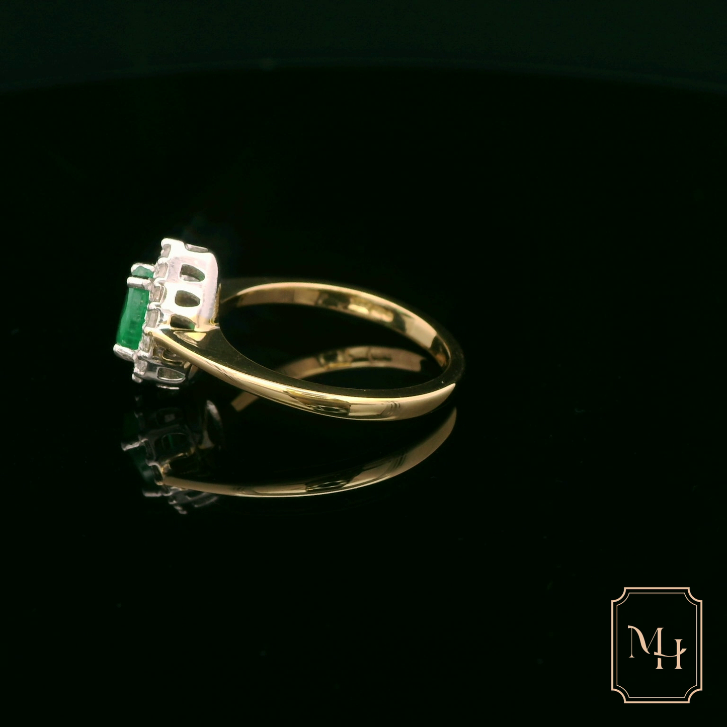 Emerald & Diamond Pear-Shaped Ring