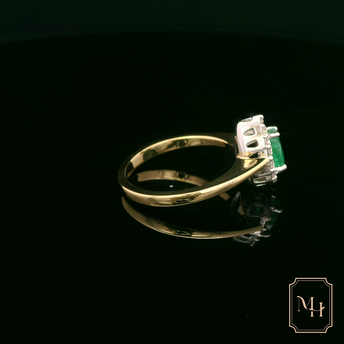 Emerald & Diamond Pear-Shaped Ring