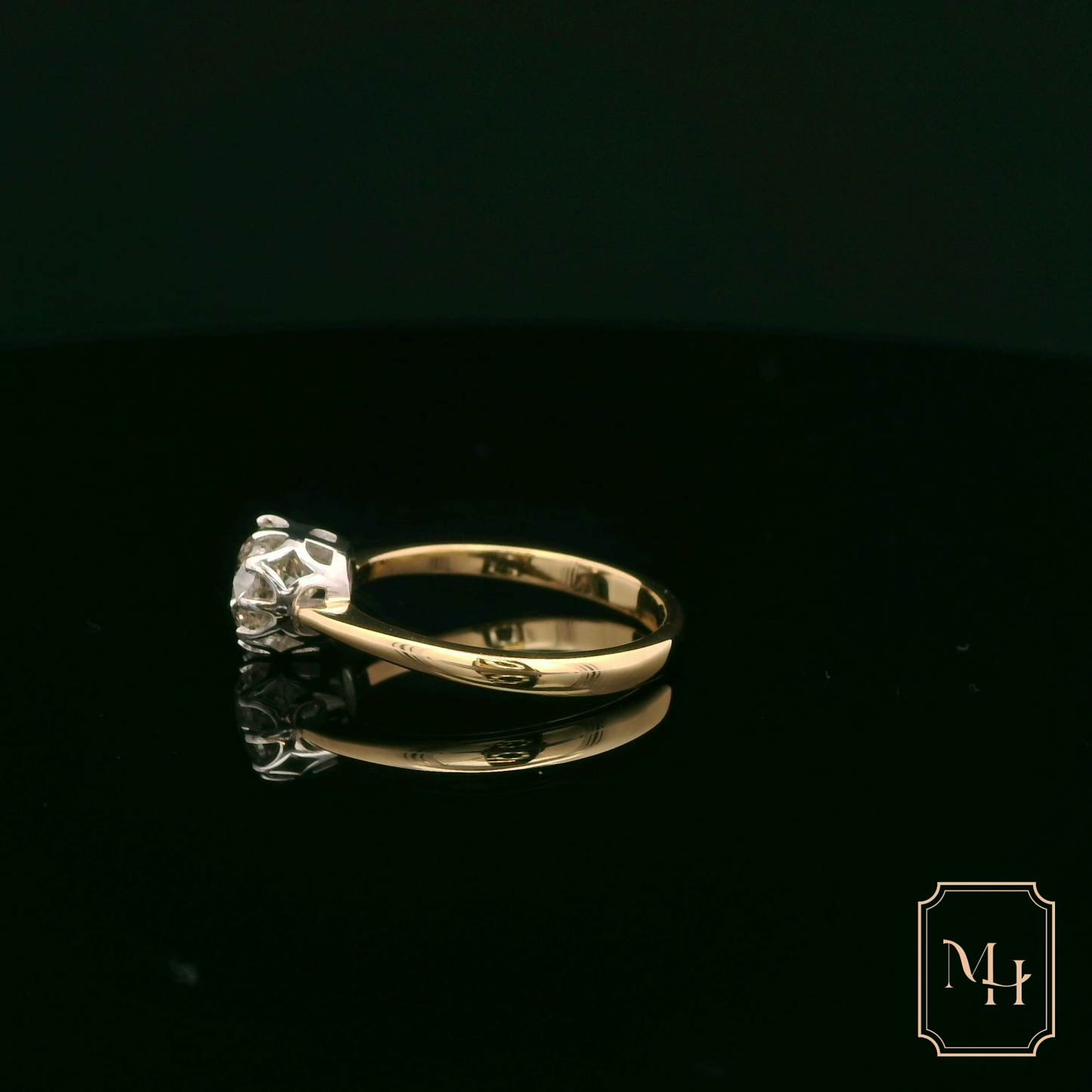 Solitaire-Diamond Engagement Ring