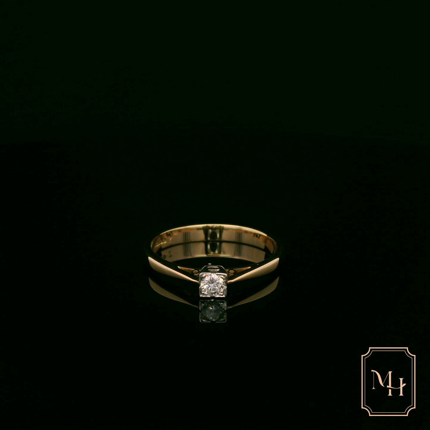 Single-Stone Diamond Ring