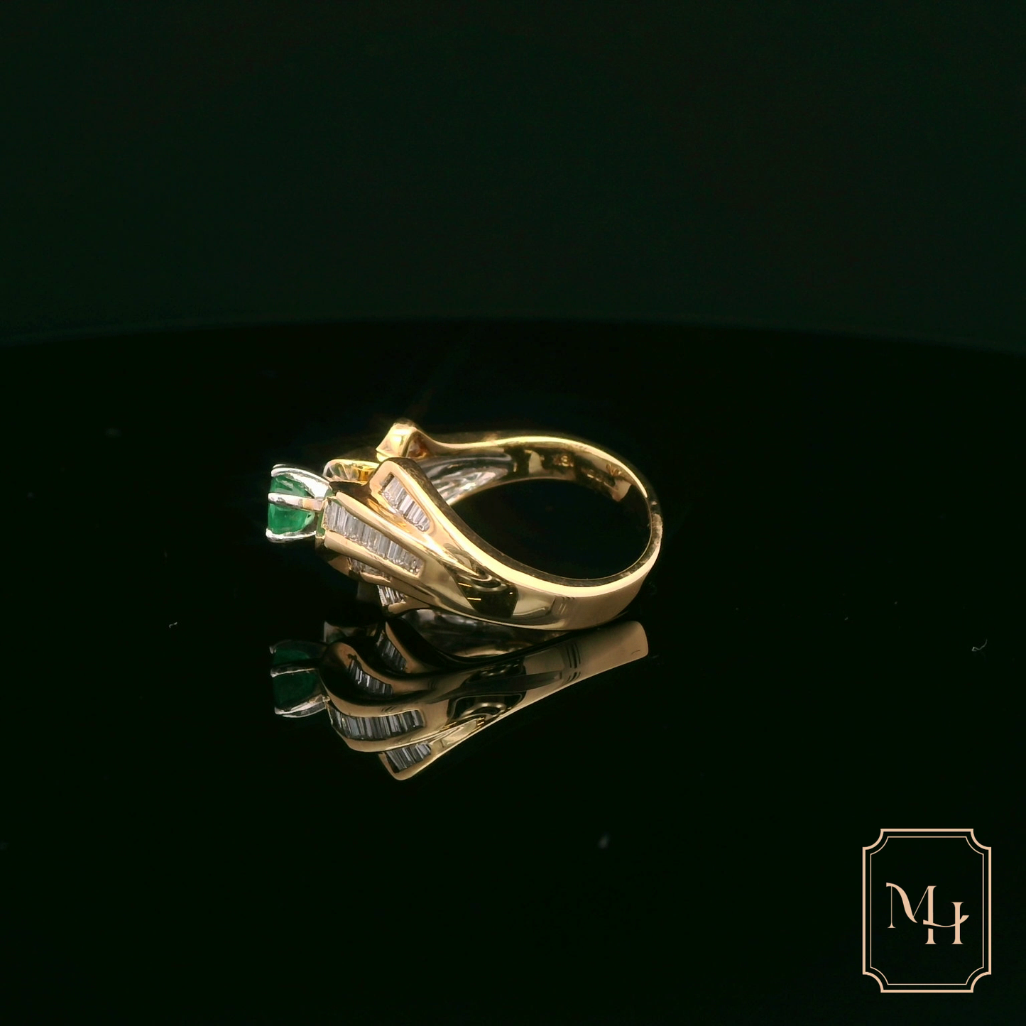 Double-Leaf Emerald Gold Ring