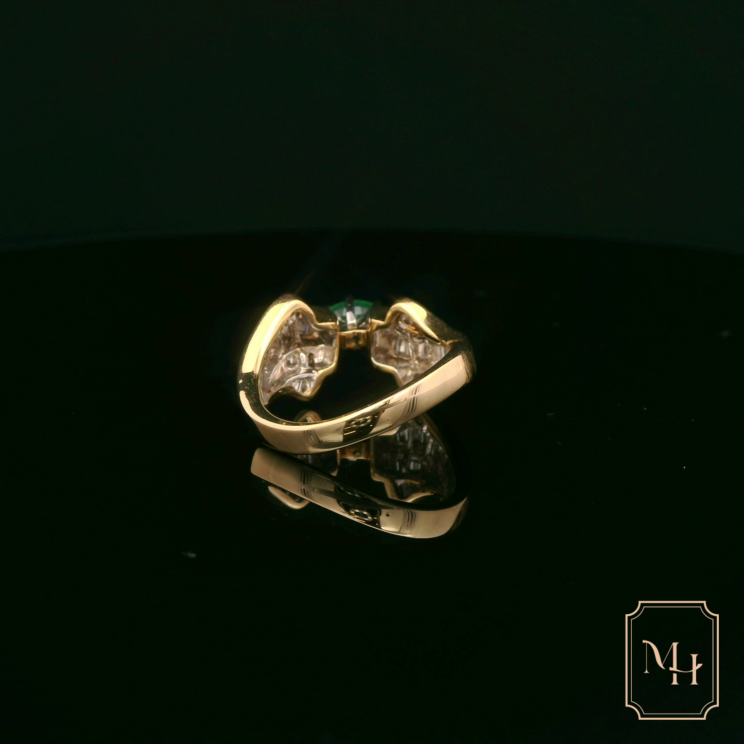 Double-Leaf Emerald Gold Ring