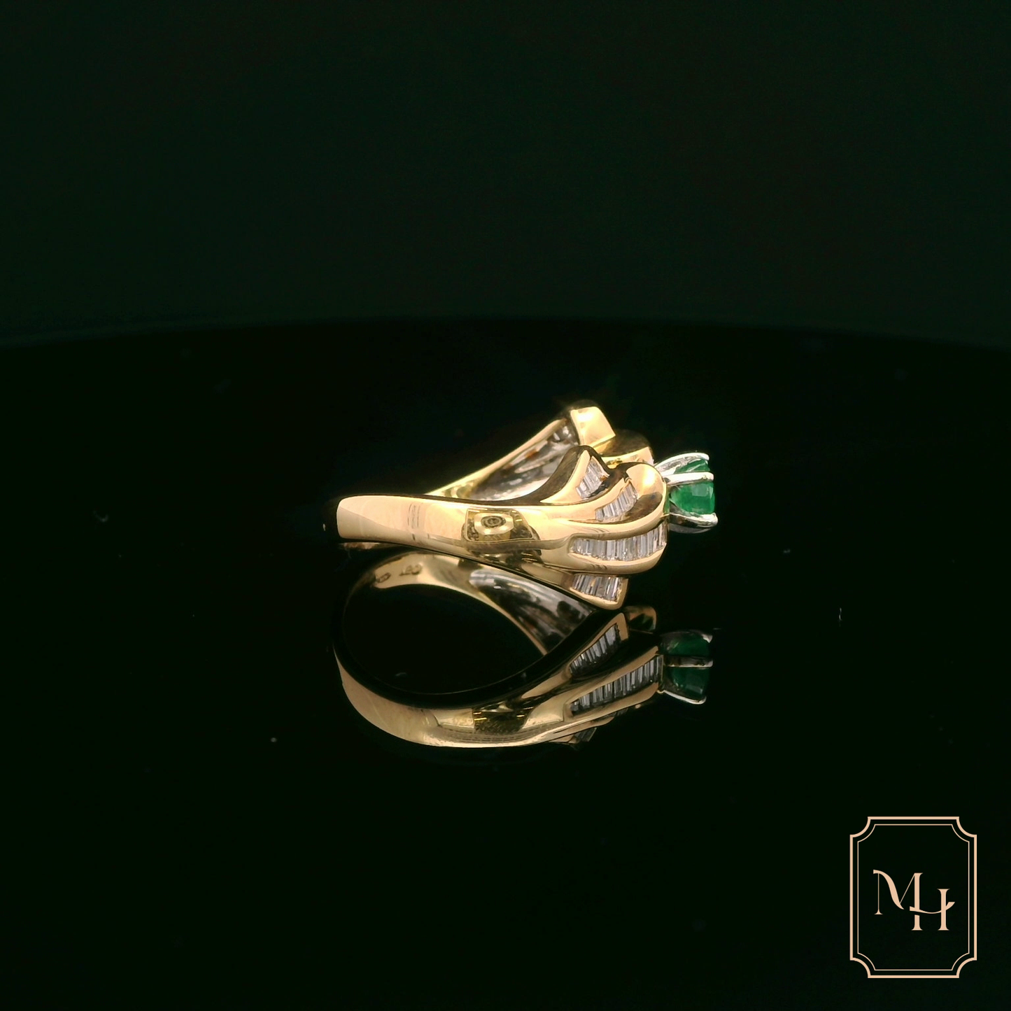 Double-Leaf Emerald Gold Ring