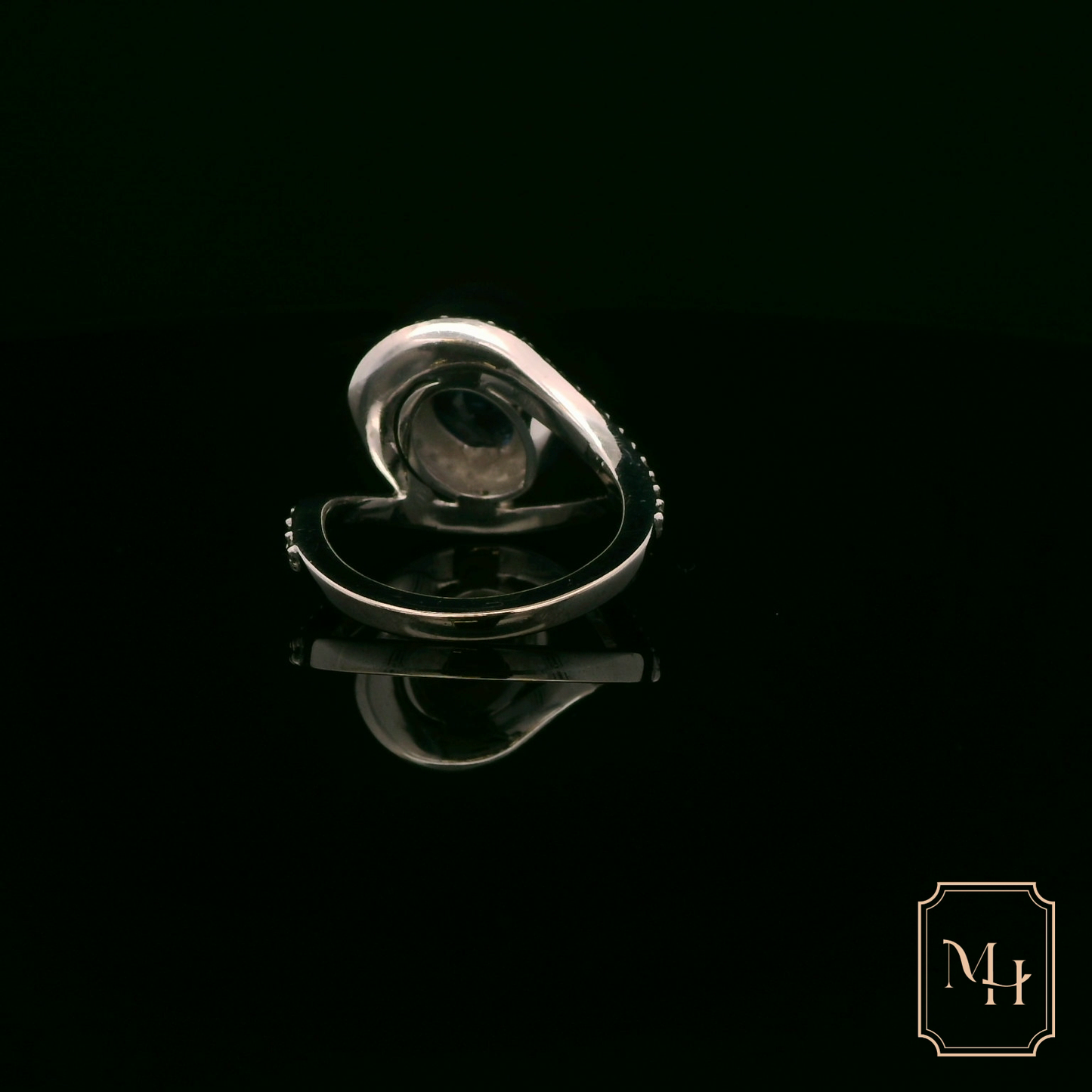 Tanzanite & Diamond Spiral Ring