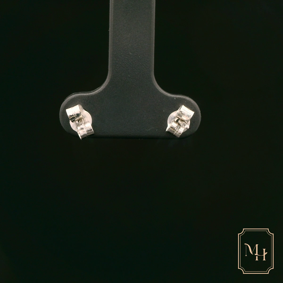 Four-Claw Diamond Stud Earrings