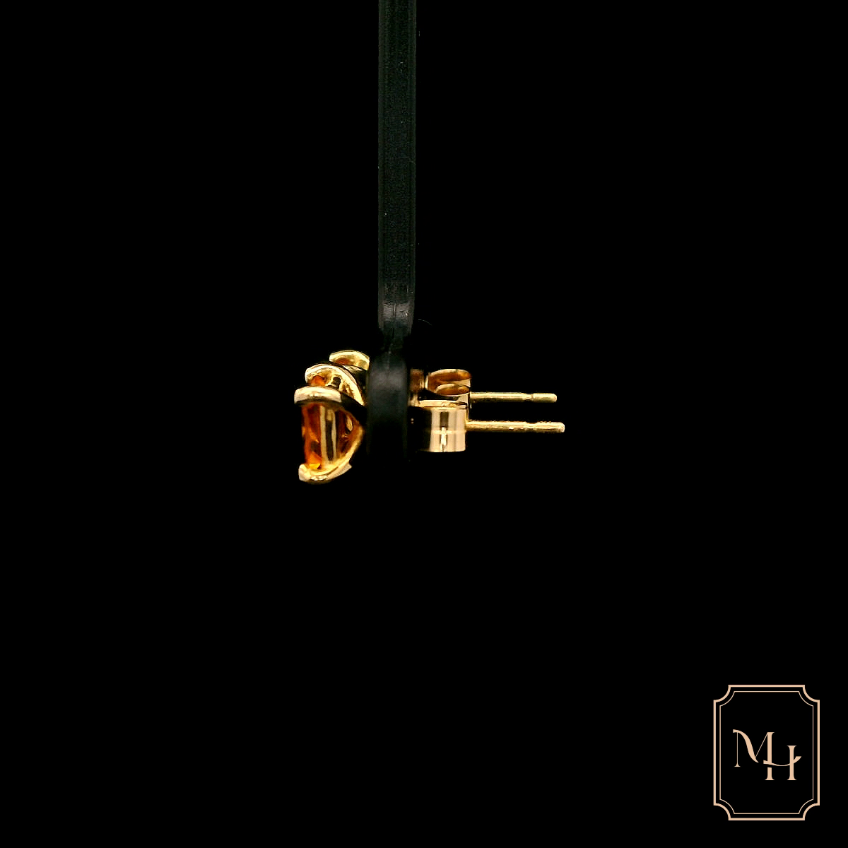Four-Claw Orange Sapphire Stud Earrings