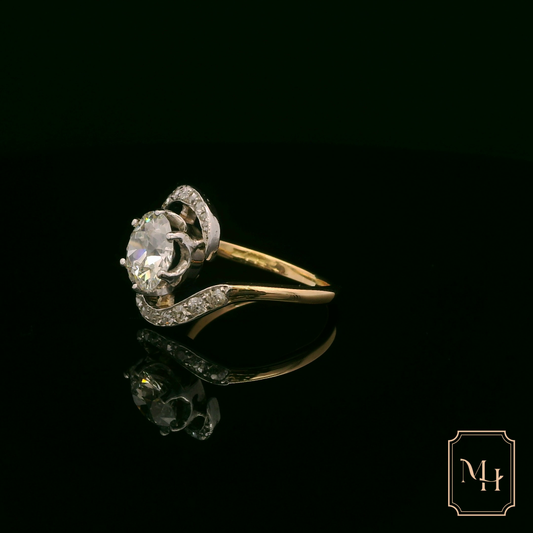 Universal Diamond Engagement Ring