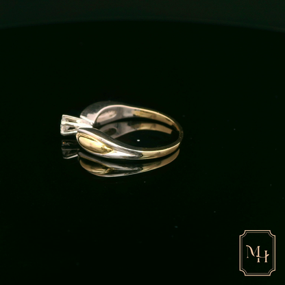 Elegant Diamond Engagement Ring