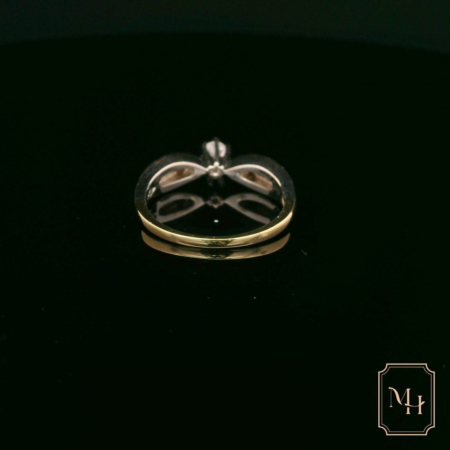 Elegant Diamond Engagement Ring