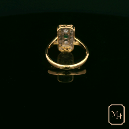 Elegant Vintage Emerald Ring