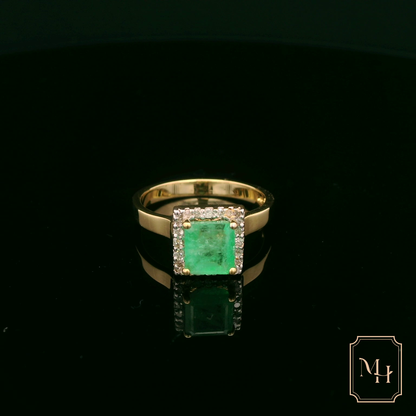 Elegant Emerald & Diamond Ring
