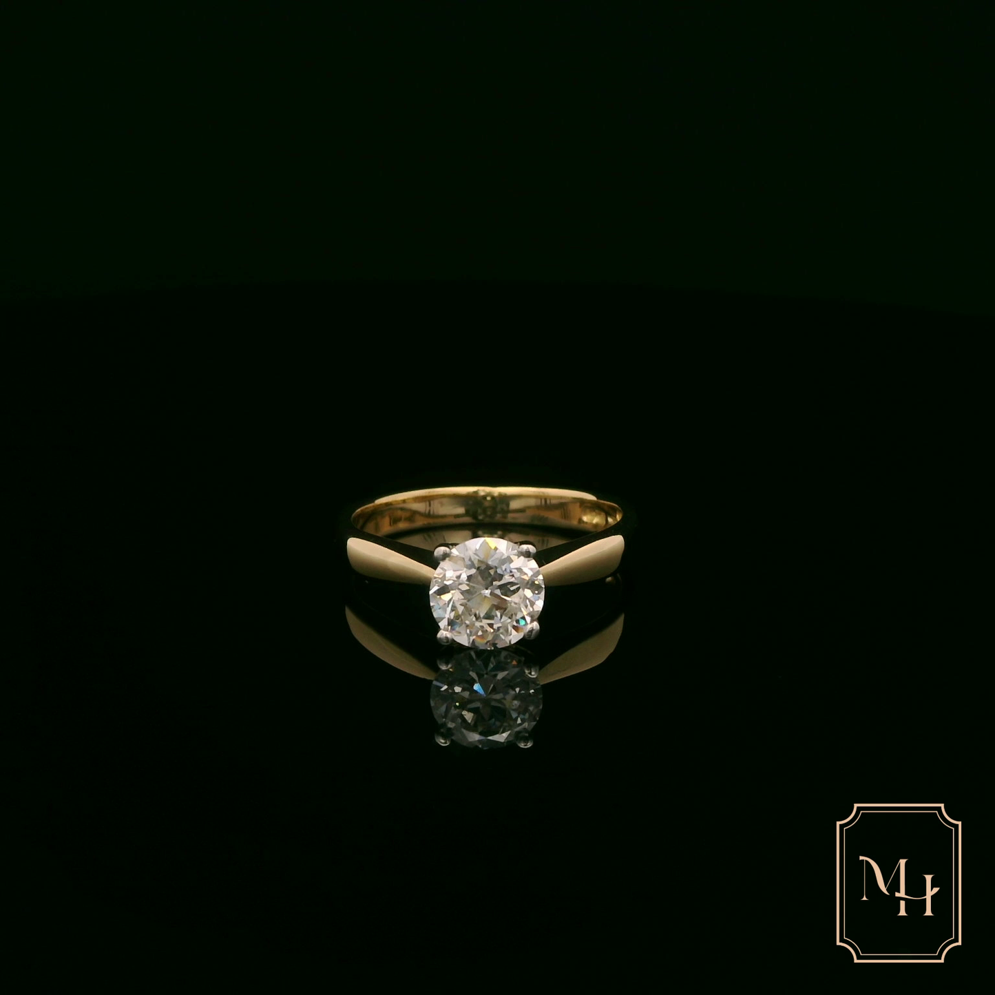 Solitaire-Diamond Engagement Ring
