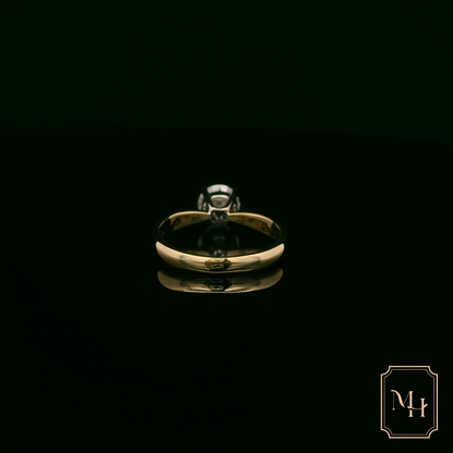 Solitaire-Diamond Engagement Ring