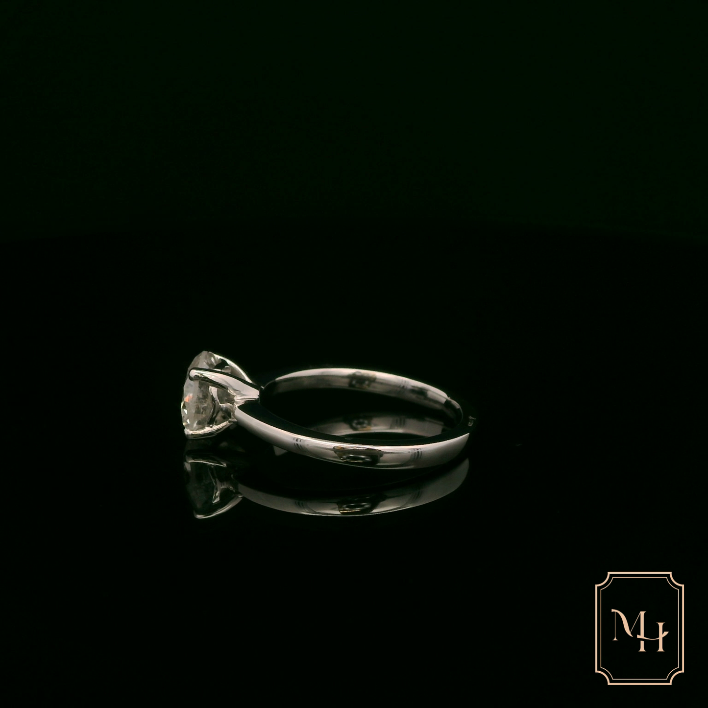 Elegant Diamond Engagement Ring