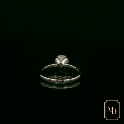 Elegant Diamond Engagement Ring