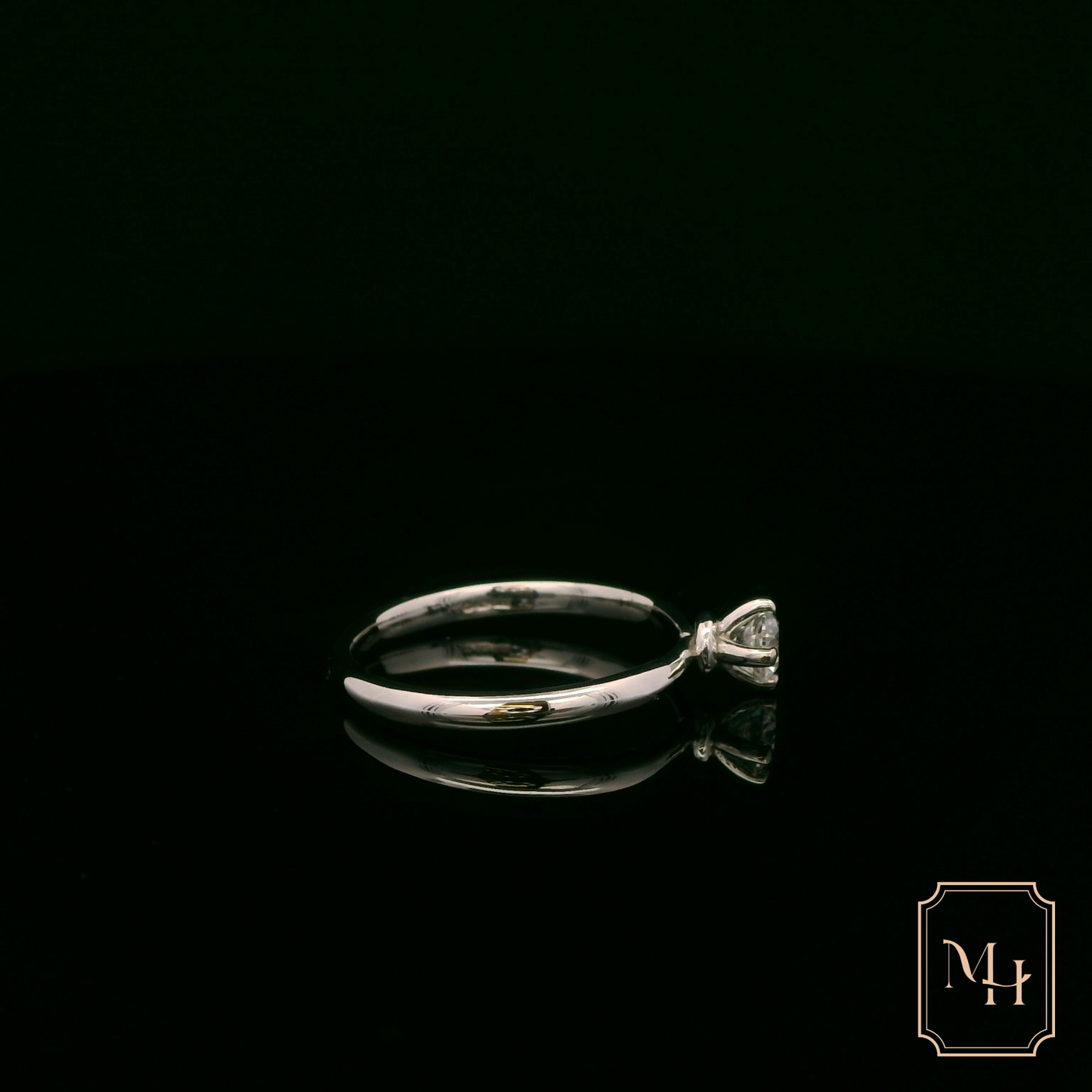 Solitaire-Diamond Ring