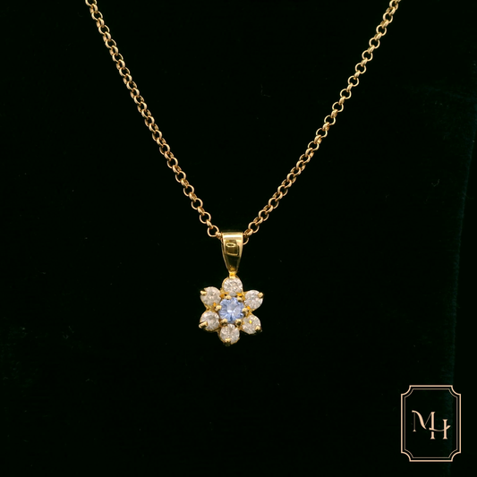 Elegant Floral Pendant Necklace