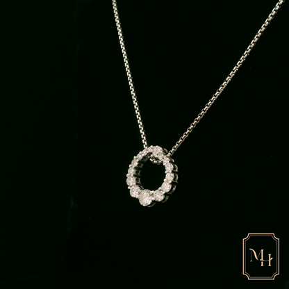 Elegant Silver Pendant Necklace