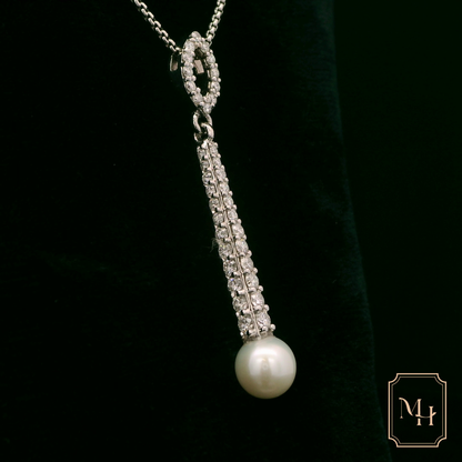 Elegant Pearl and Diamond Pendant