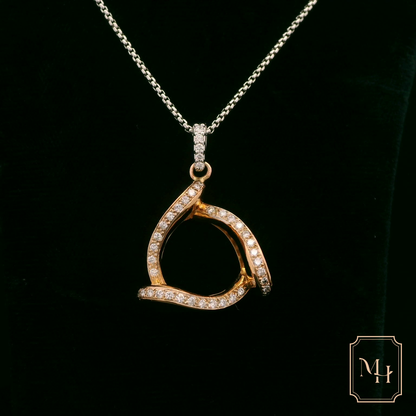 Elegant Gold and Diamond Pendant