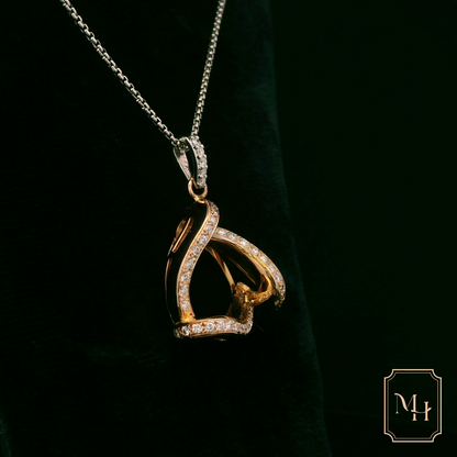 Elegant Gold and Diamond Pendant