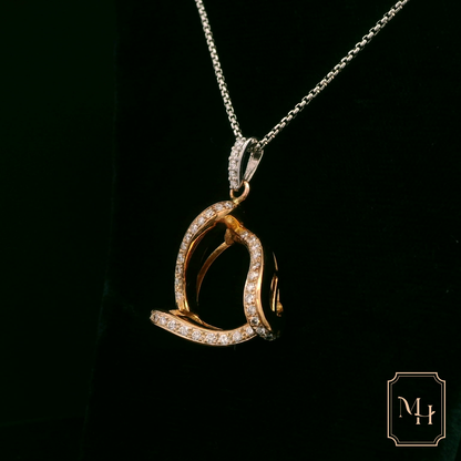 Elegant Gold and Diamond Pendant