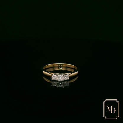 Triple-Headed Diamond Ring