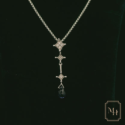 Elegant Silver Pendant Necklace