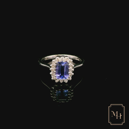 Elegant Tanzanite and Diamond Ring