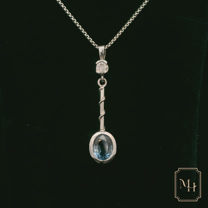 Elegant Silver Pendant with Blue Gemstone