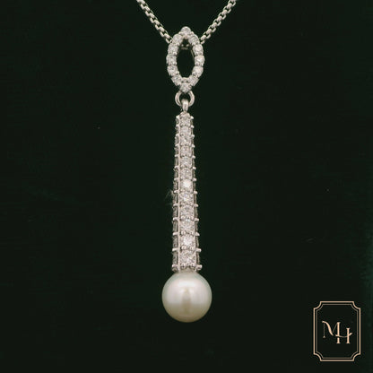 Elegant Pearl and Diamond Pendant