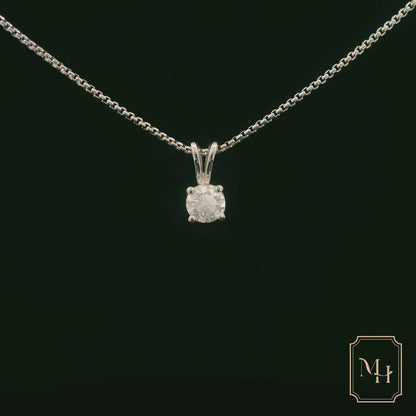 Elegant Silver Pendant Necklace