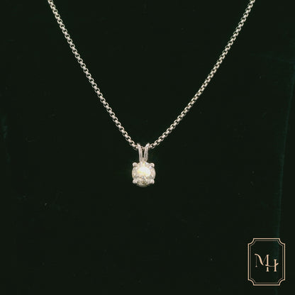Elegant Silver Pendant Necklace