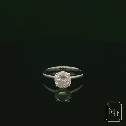 Elegant Diamond Engagement Ring